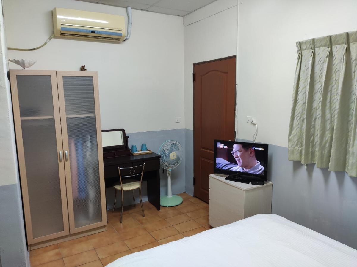 Papa Bear'S Guesthouse Taichung Zimmer foto
